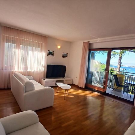Apartments Villa Eden Преко Екстер'єр фото