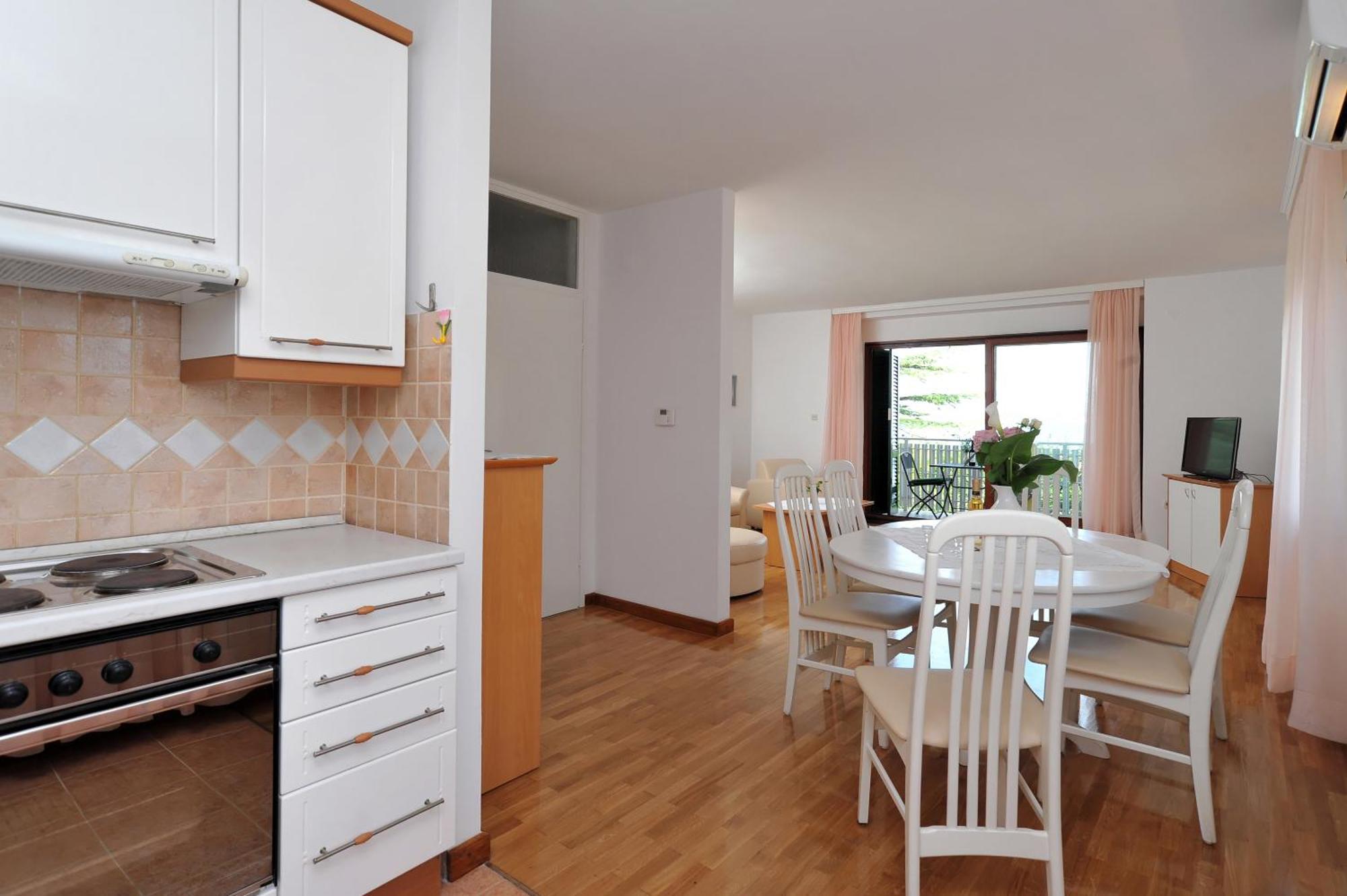Apartments Villa Eden Преко Екстер'єр фото
