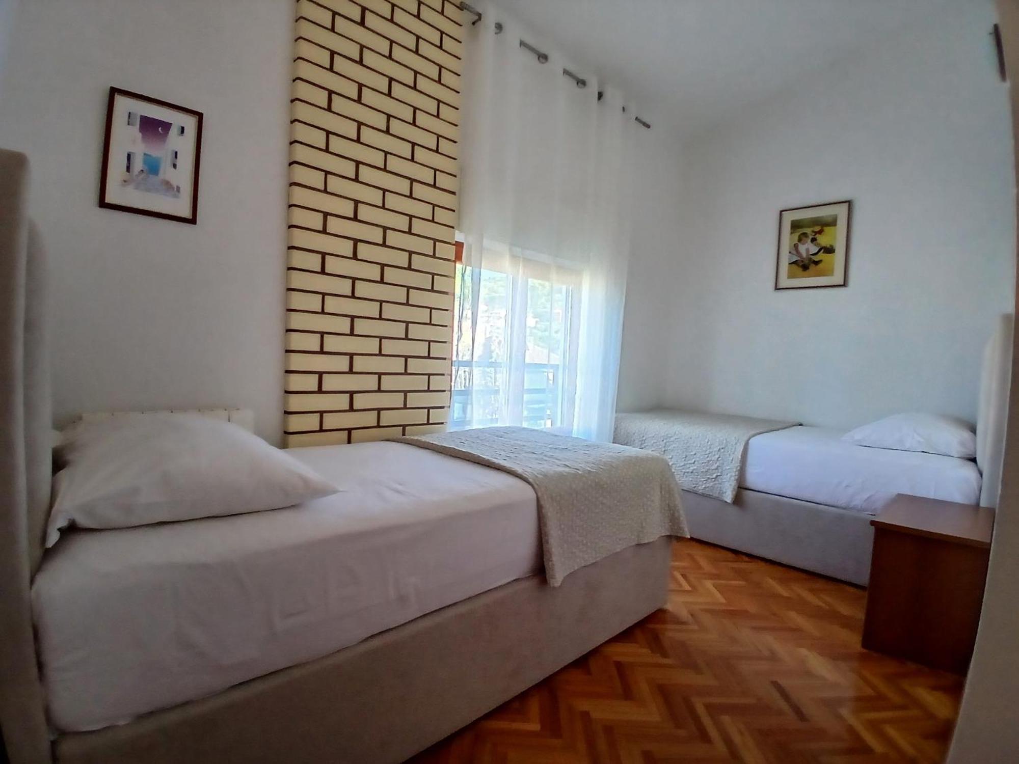 Apartments Villa Eden Преко Екстер'єр фото
