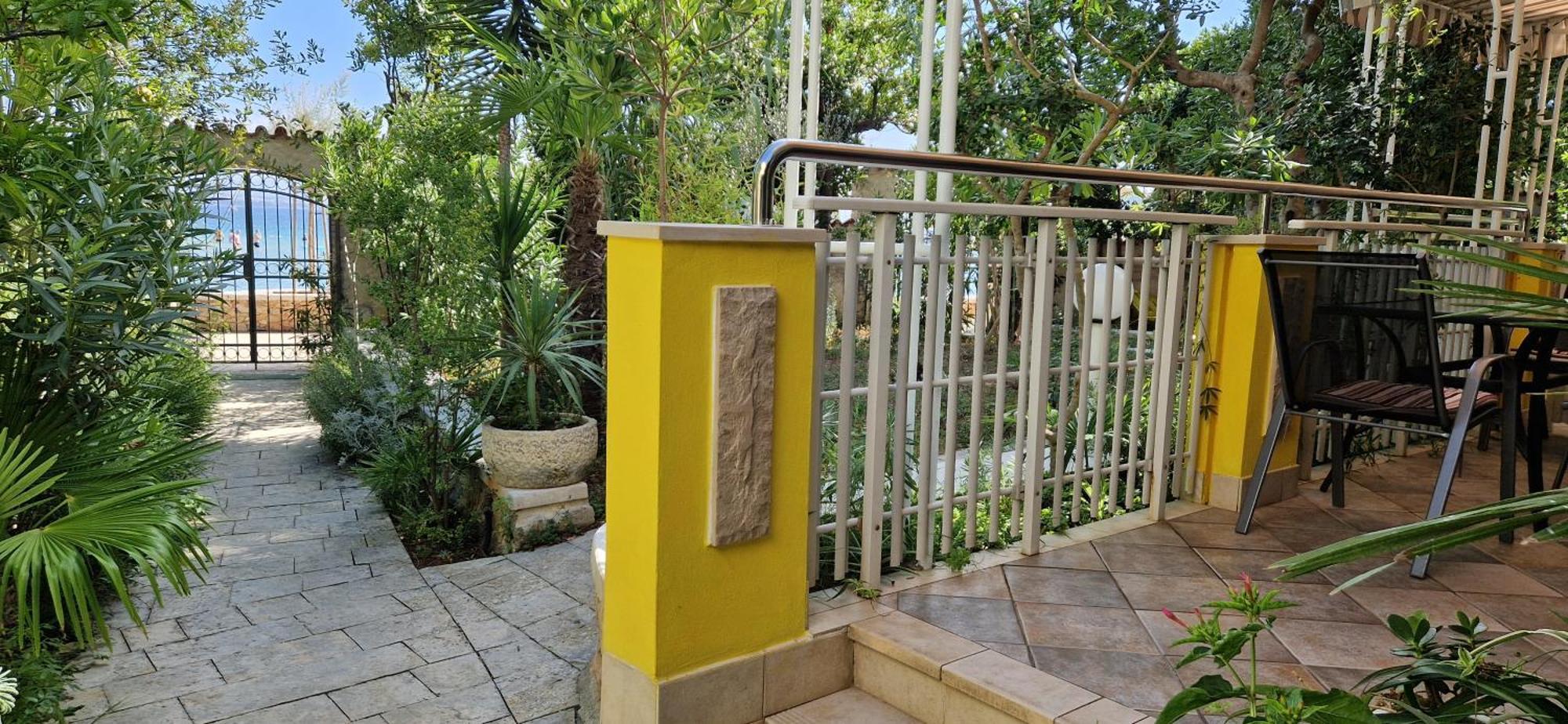 Apartments Villa Eden Преко Екстер'єр фото